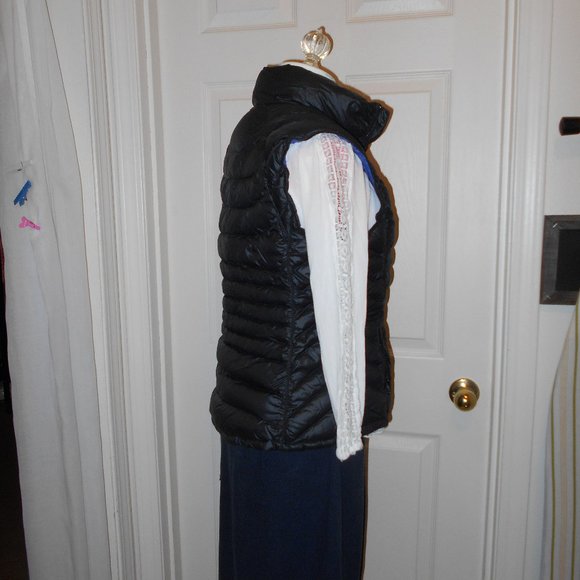 Black REAL GOOSE DOWN 90% and Feathers 10% Puffer Vest (M) Medium - Picture 2 of 14